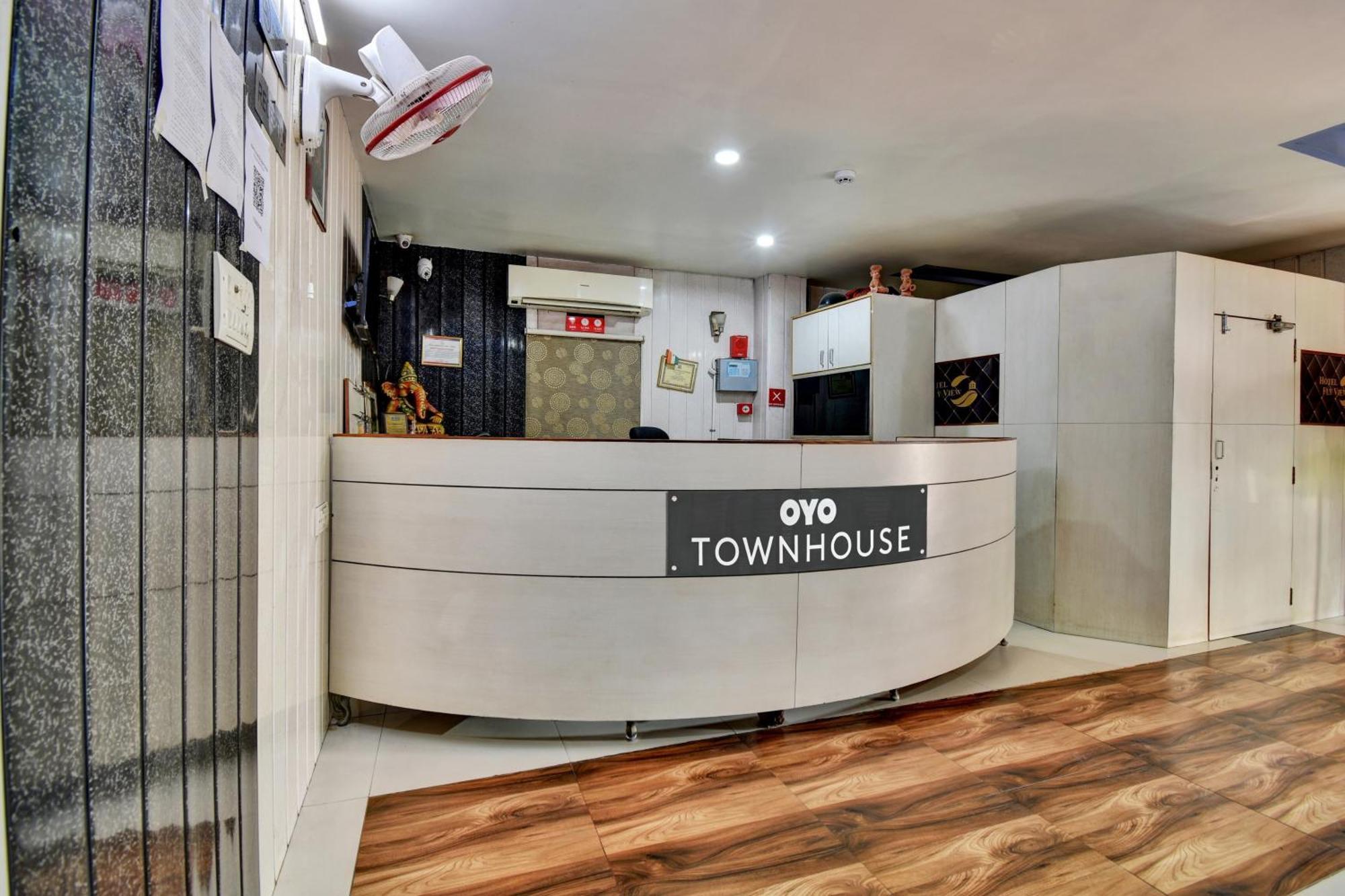 Townhouse Hotel Fly View Jaipur Exteriör bild