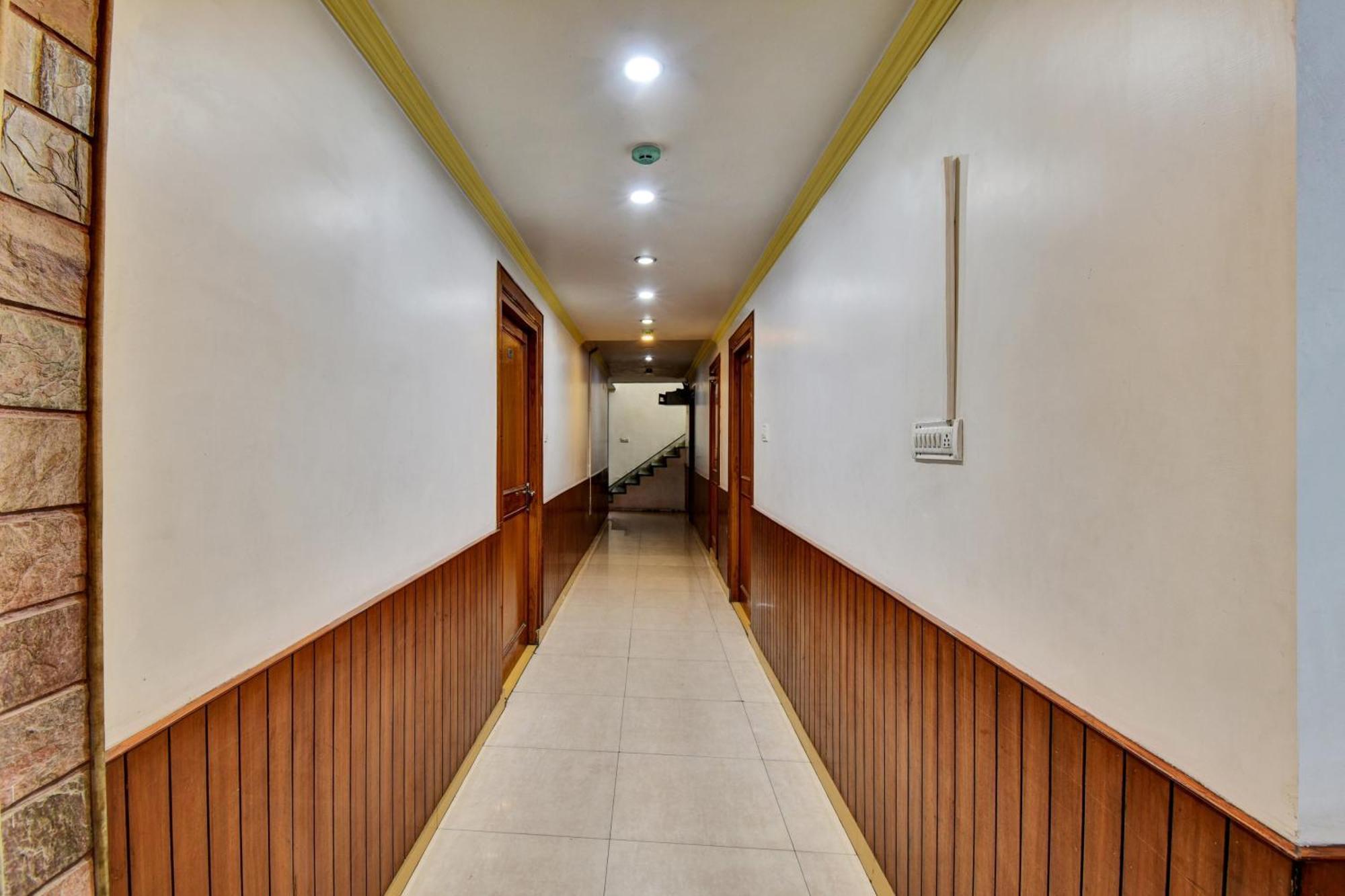 Townhouse Hotel Fly View Jaipur Exteriör bild